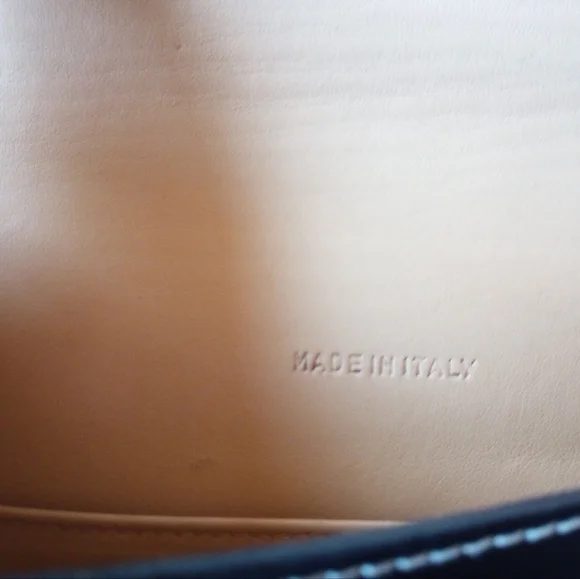 Dooney & Bourke Black Bag Made in Italy Purse with Lock and Key - Picture 2 of 15